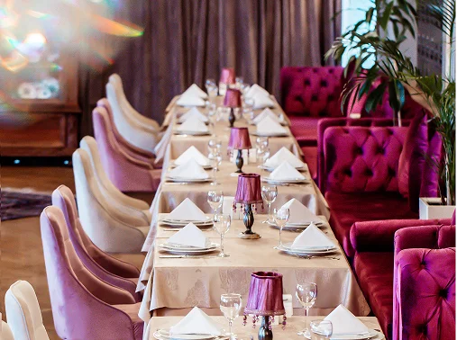 Accueillez vos invités dans un lieu élégant, pensé pour tous vos besoins